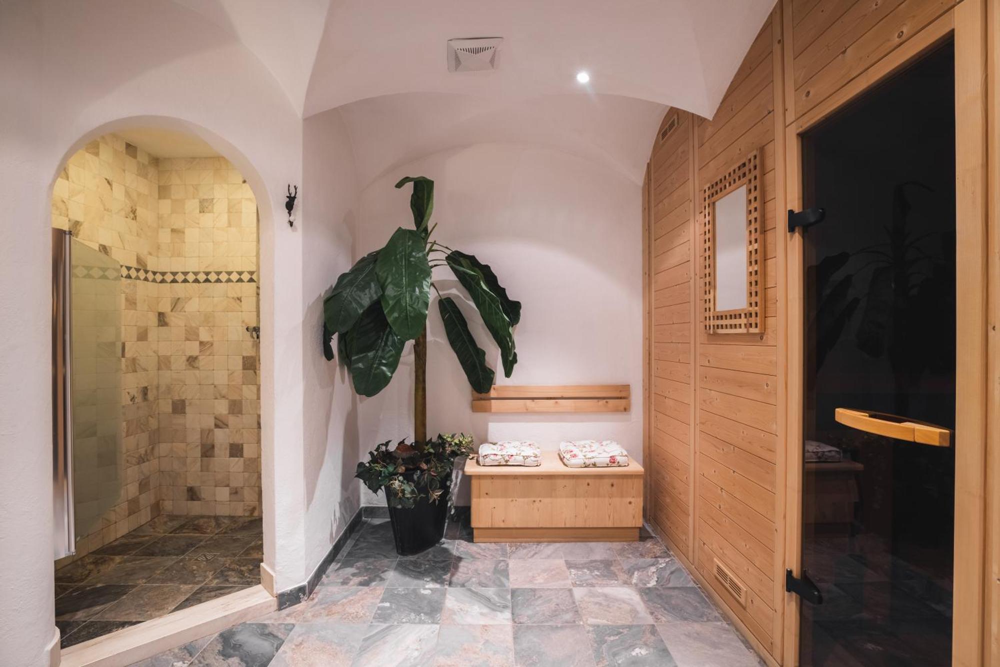 Hotel Ciasa Ai Pini San Cassiano  Kültér fotó
