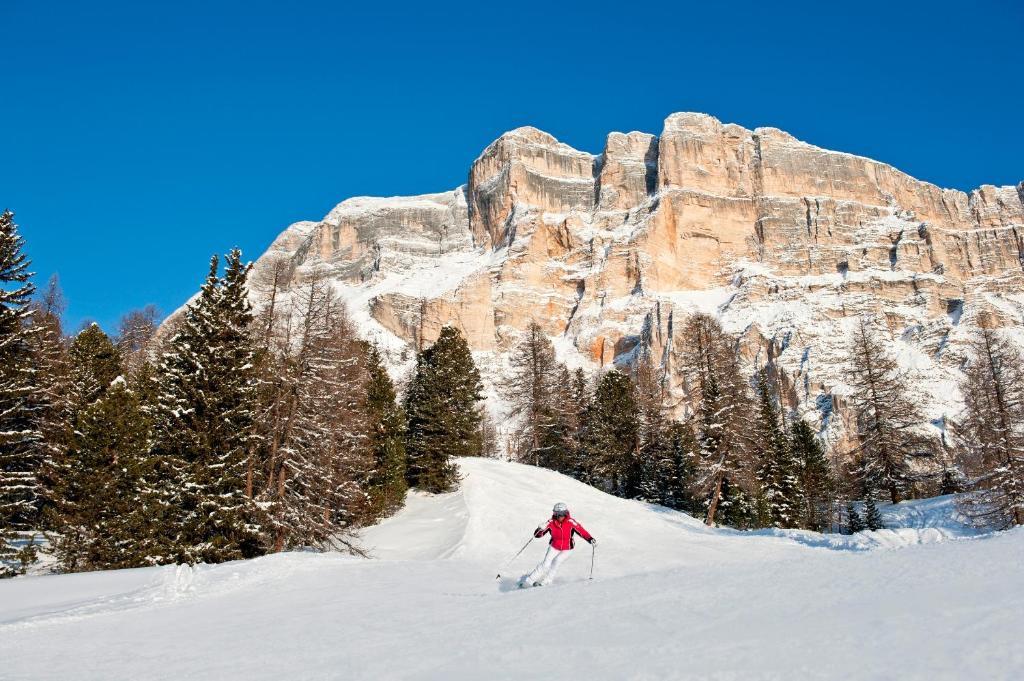 Hotel Ciasa Ai Pini San Cassiano  Kültér fotó